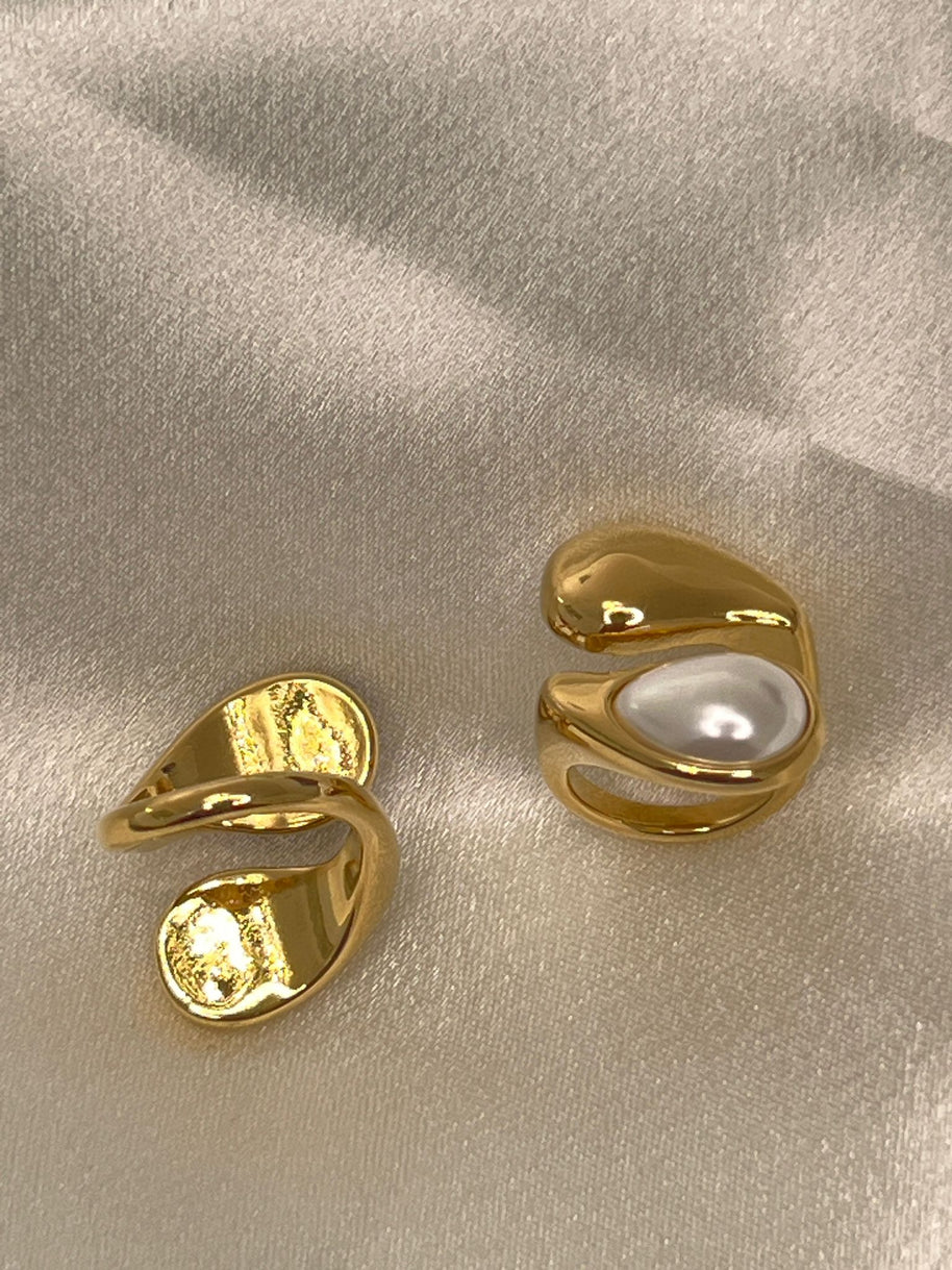 Pearl Wave Ring