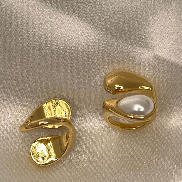 Pearl Wave Ring