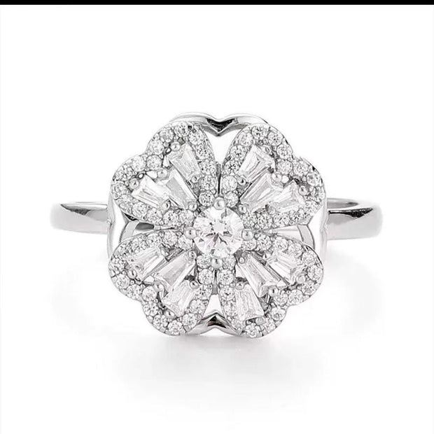Spinning Clover Ring – Anti-Stress Ring