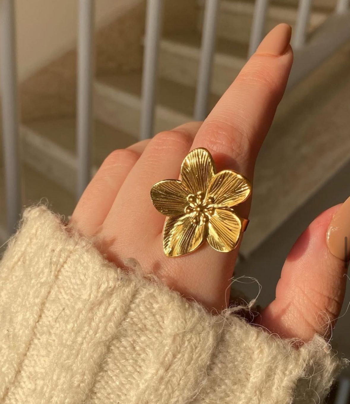 Tropical Flower Ring